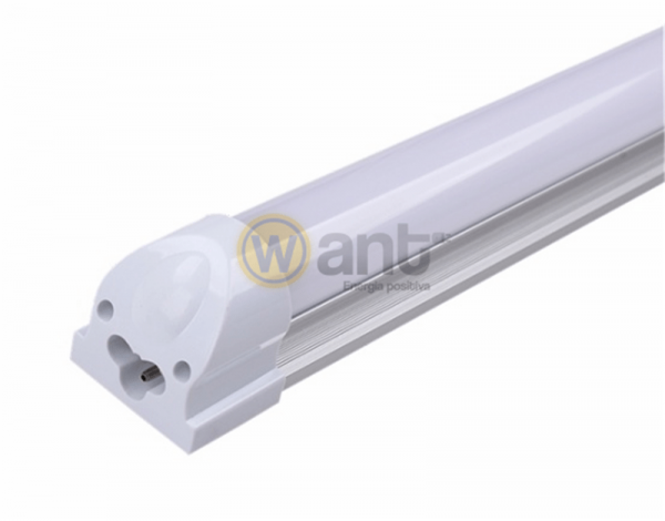 TUBO LED T8 CON BASE EMPAVONADO 18W 120CM